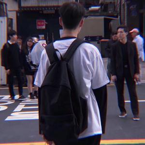 女人偷拍自感自摸黄色片
